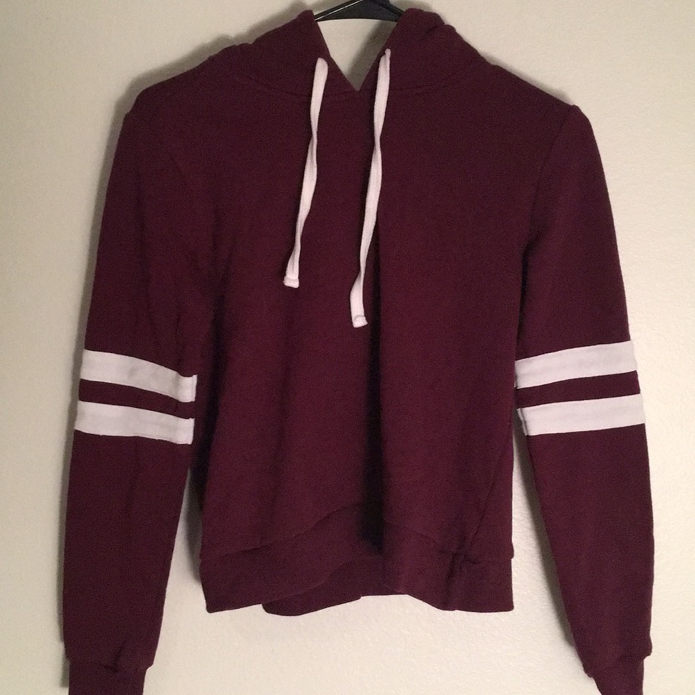 Woman’s cropped sweatshirt